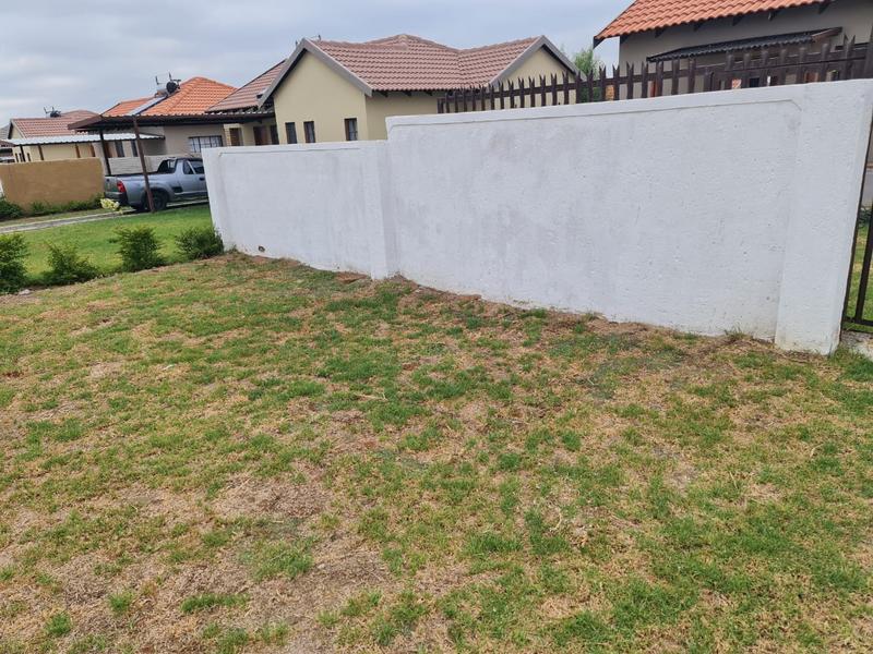 To Let 3 Bedroom Property for Rent in Waterkloof East North West